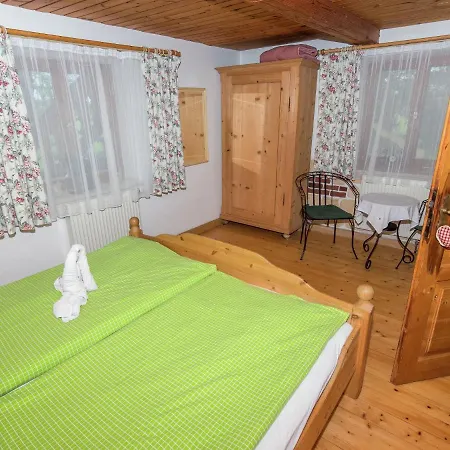 דירה A Very Spacious 4 Person Holiday Near The Chiemsee